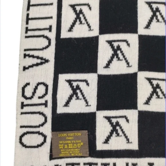 🏅Luxurious LOUIS VUITTON WOOL & SILK SCARF - Picture 2 of 8